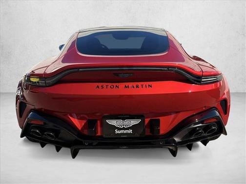 2025 Aston Martin Vantage Base