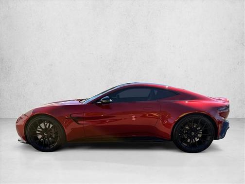 2025 Aston Martin Vantage Base
