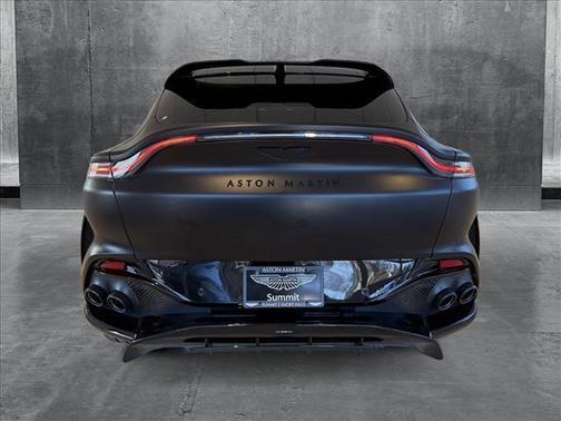 2025 Aston Martin DBX 707