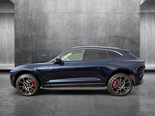 2021 Aston Martin DBX Base