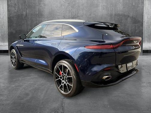 2021 Aston Martin DBX Base