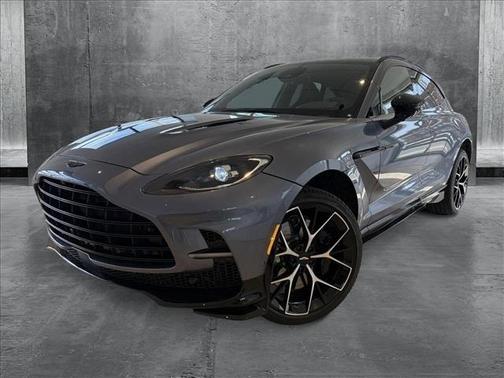 2025 Aston Martin DBX 707