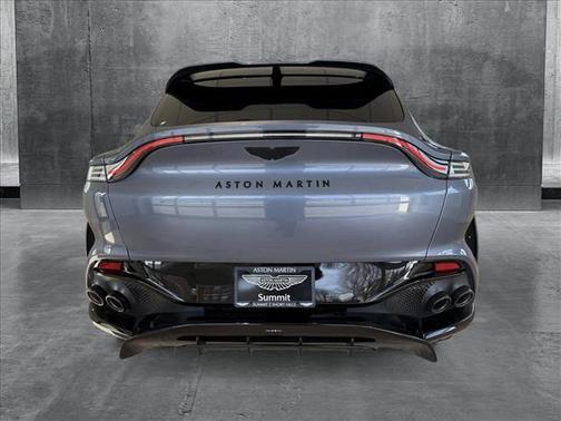 2025 Aston Martin DBX 707
