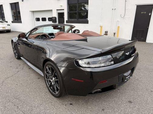 Ceramic Gray 2017 Aston Martin V12 Vantage S Base