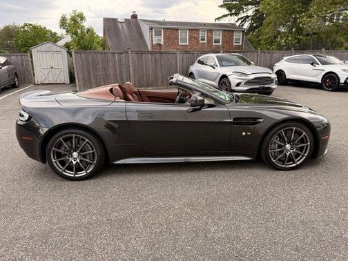 Ceramic Gray 2017 Aston Martin V12 Vantage S Base