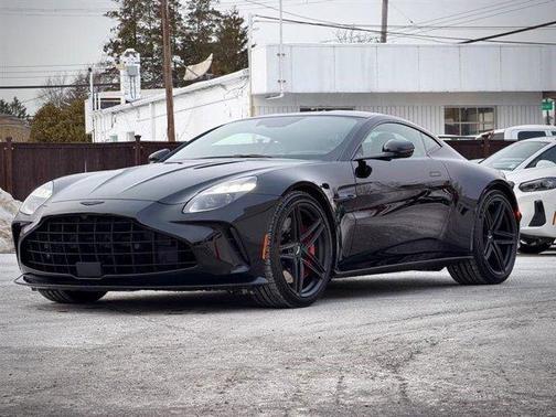 2025 Aston Martin Vantage Base