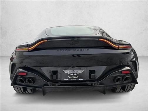 2025 Aston Martin Vantage Base