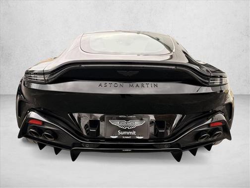 2025 Aston Martin Vantage Base