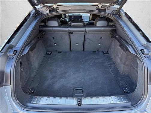 Gray 2025 BMW X6 xDrive40i