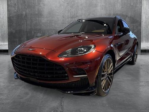 2025 Aston Martin DBX 707