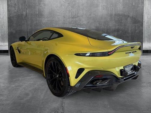 2025 Aston Martin Vantage Base