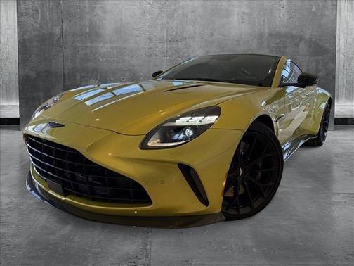 2025 Aston Martin Vantage Base