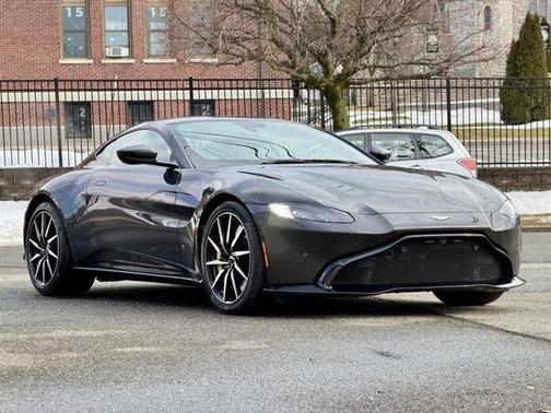 2020 Aston Martin Vantage Base