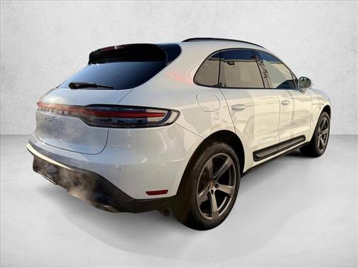 2024 Porsche Macan 