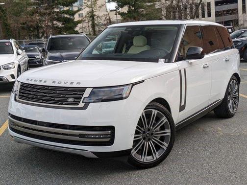 2024 Land Rover Range Rover P530 SE