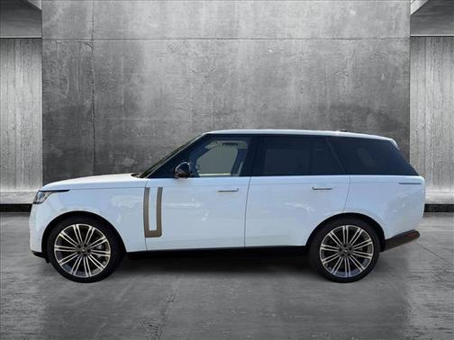2024 Land Rover Range Rover P530 SE