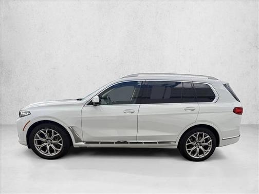 Alpine White 2022 BMW X7 xDrive40i