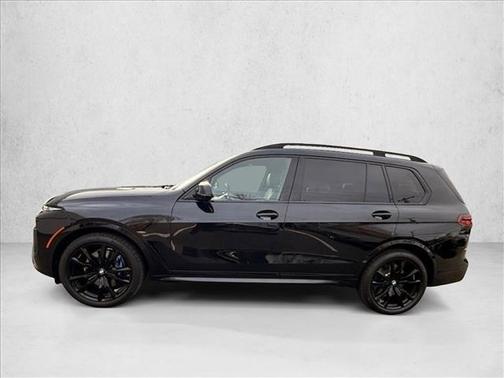 2025 BMW X7 M60i