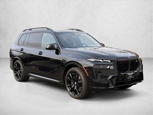 2025 BMW X7 M60i