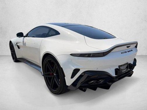 Lunar White 2025 Aston Martin Vantage Base