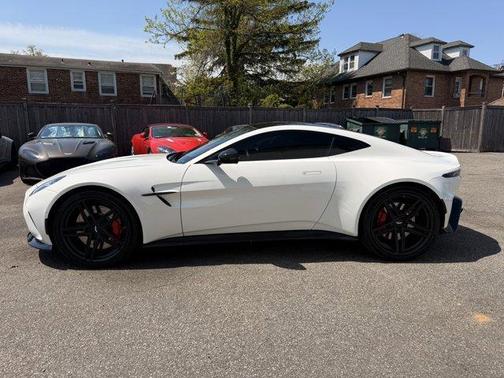 Lunar White 2025 Aston Martin Vantage Base