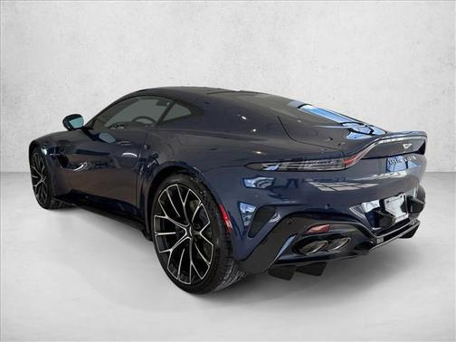2025 Aston Martin Vantage Base