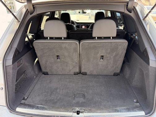 Satellite Silver Metallic 2025 Audi Q7 55 Premium Plus