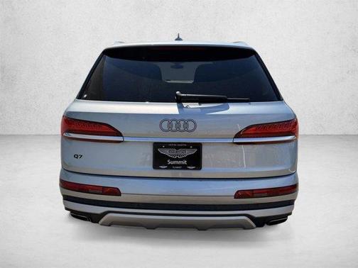 Satellite Silver Metallic 2025 Audi Q7 55 Premium Plus