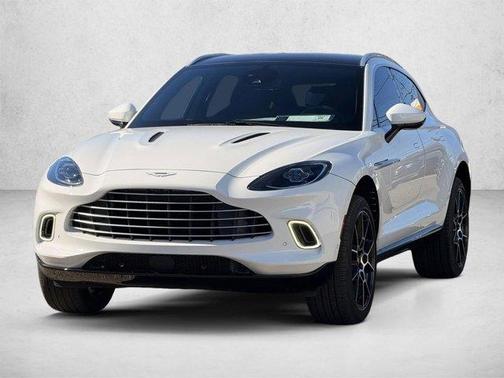 Lunar White 2021 Aston Martin DBX Base