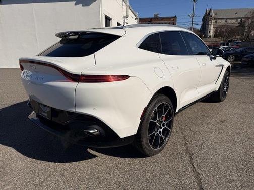 Lunar White 2021 Aston Martin DBX Base