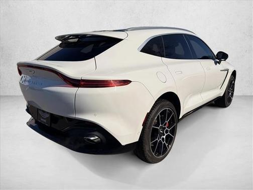 Lunar White 2021 Aston Martin DBX Base