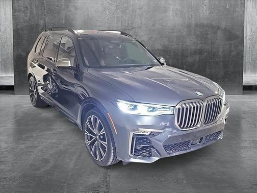 2021 BMW X7 M50i