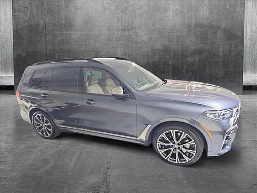 2021 BMW X7 M50i