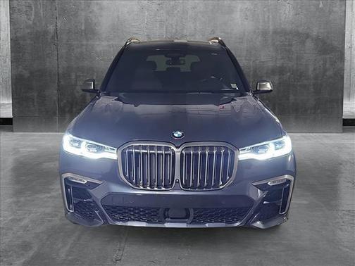 2021 BMW X7 M50i