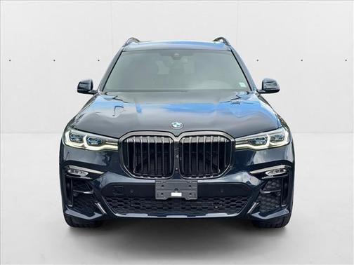 2021 BMW X7 M50i