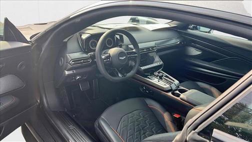 2025 Aston Martin Vanquish Base