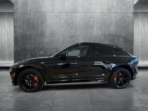 2025 Aston Martin DBX 707