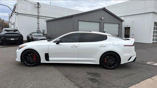 2022 Kia Stinger GT2