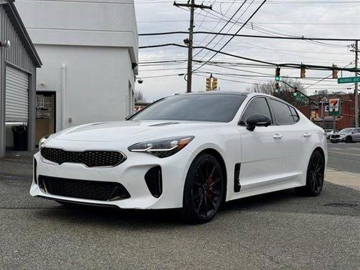 2022 Kia Stinger GT2