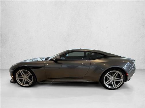 2025 Aston Martin DB12 