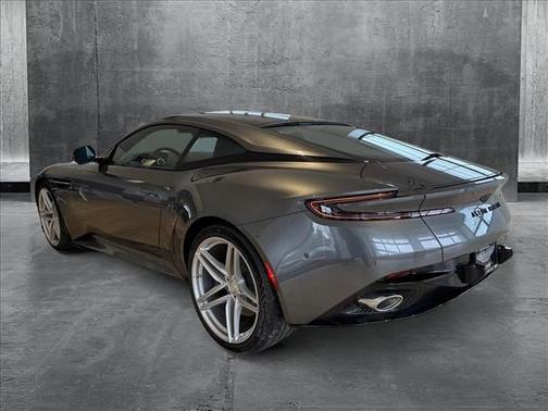 2025 Aston Martin DB12 Base