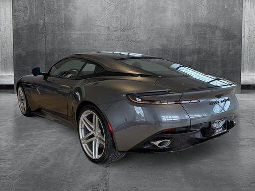 2025 Aston Martin DB12 Base