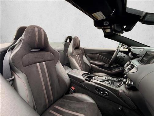 2023 Aston Martin Vantage