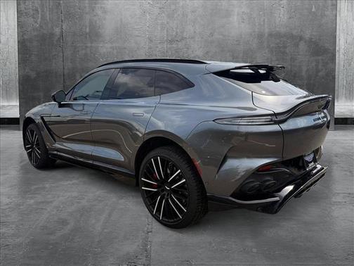 2024 Aston Martin DBX 707