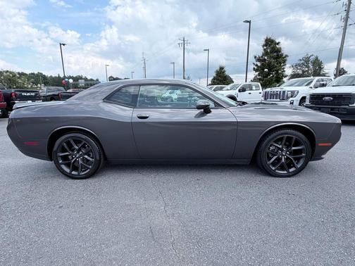 Granite Pearlcoat 2021 Dodge Challenger SXT