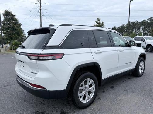 Bright White Clearcoat 2023 Jeep Grand Cherokee Limited