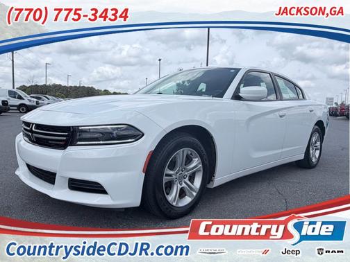 White Knuckle Clearcoat 2017 Dodge Charger SE
