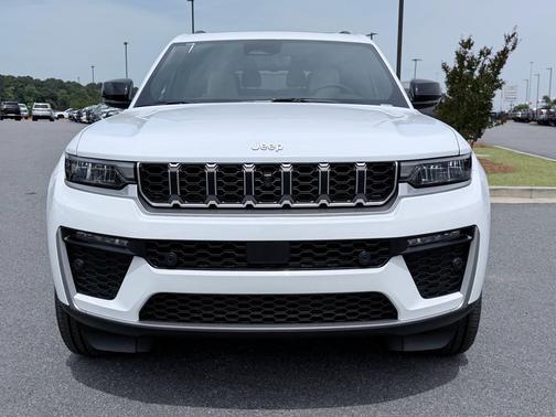 Bright White Clearcoat 2026 Jeep Grand Cherokee L Limited