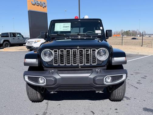Black Clearcoat 2026 Jeep Wrangler Sahara