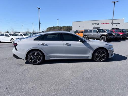 2025 Kia K5 GT-Line